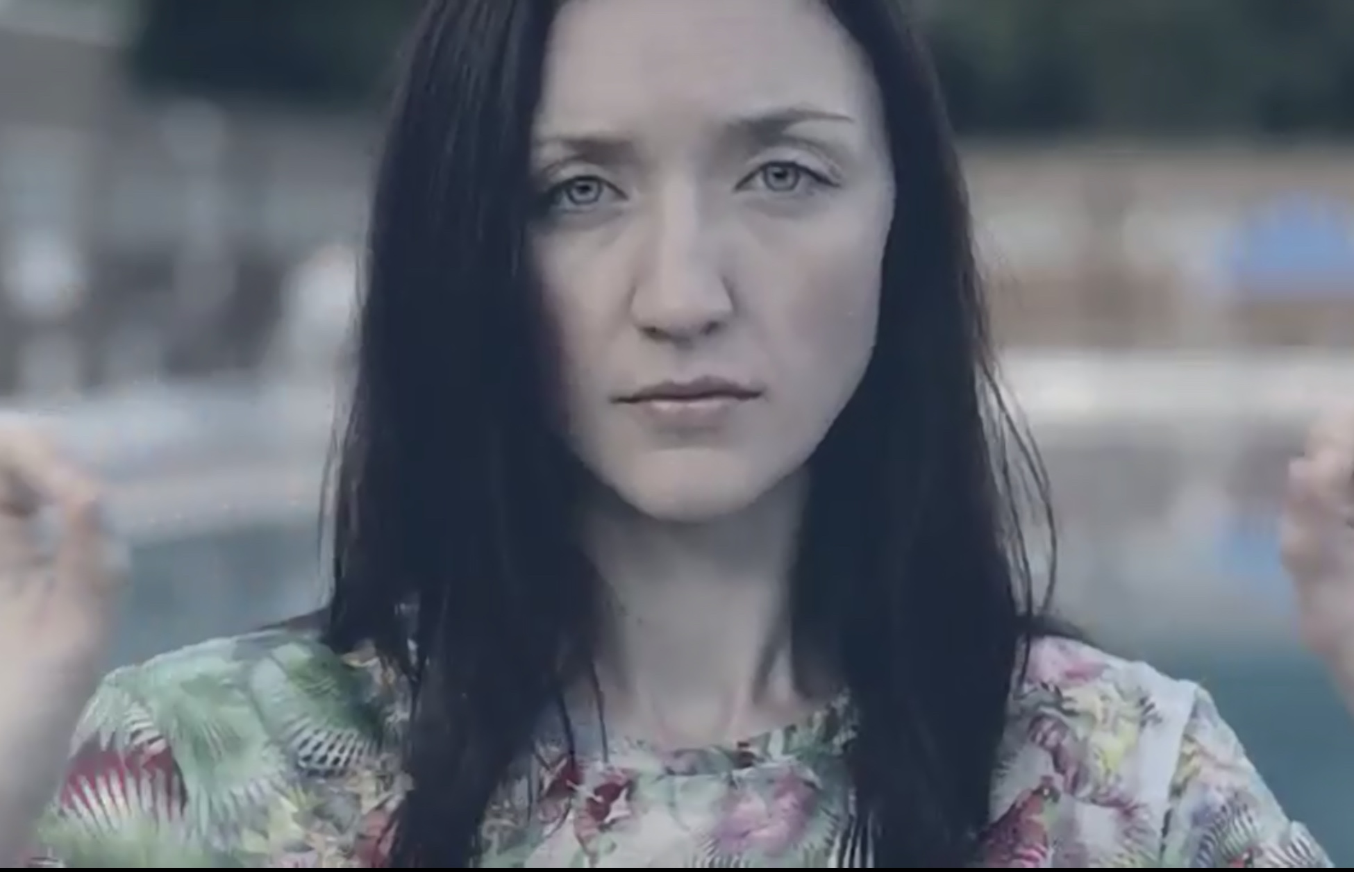 F7B9EAB7-D4B0-4FAC-87F0-0E3F049E27A2